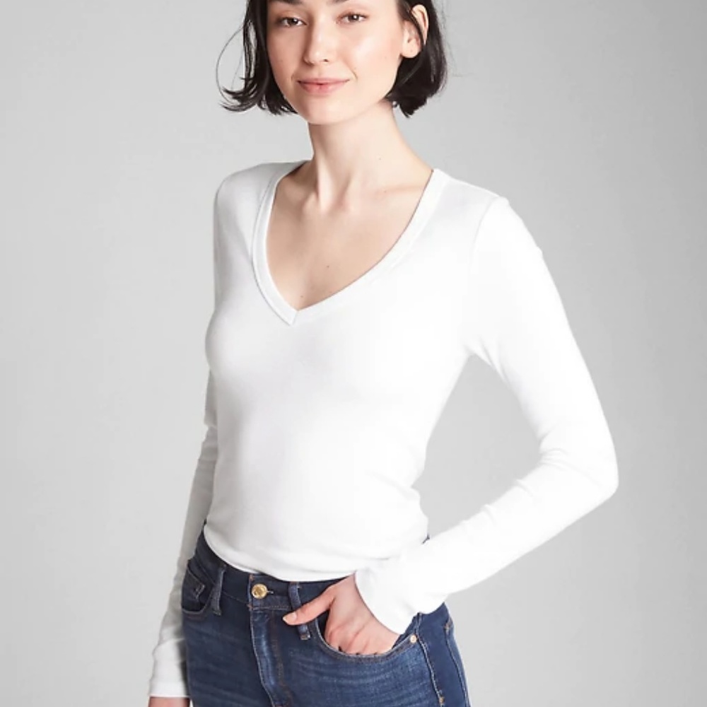 GAP Long Sleeve V-Neck T-Shirt